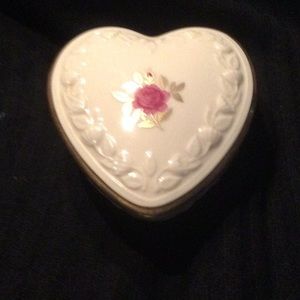 Lenox heart box